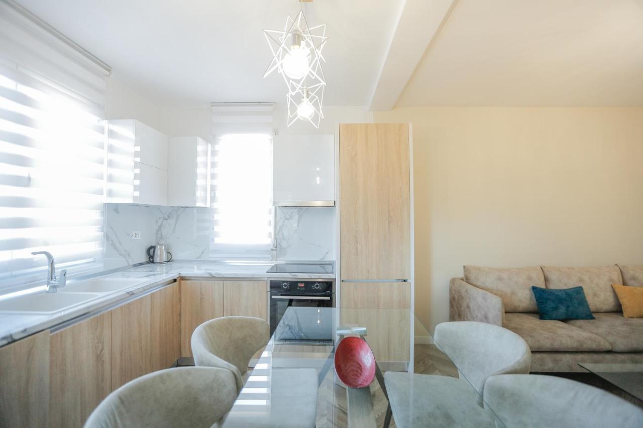 Miku Apartments-Luxury City View At Wilson Square Tiranë Ngoại thất bức ảnh