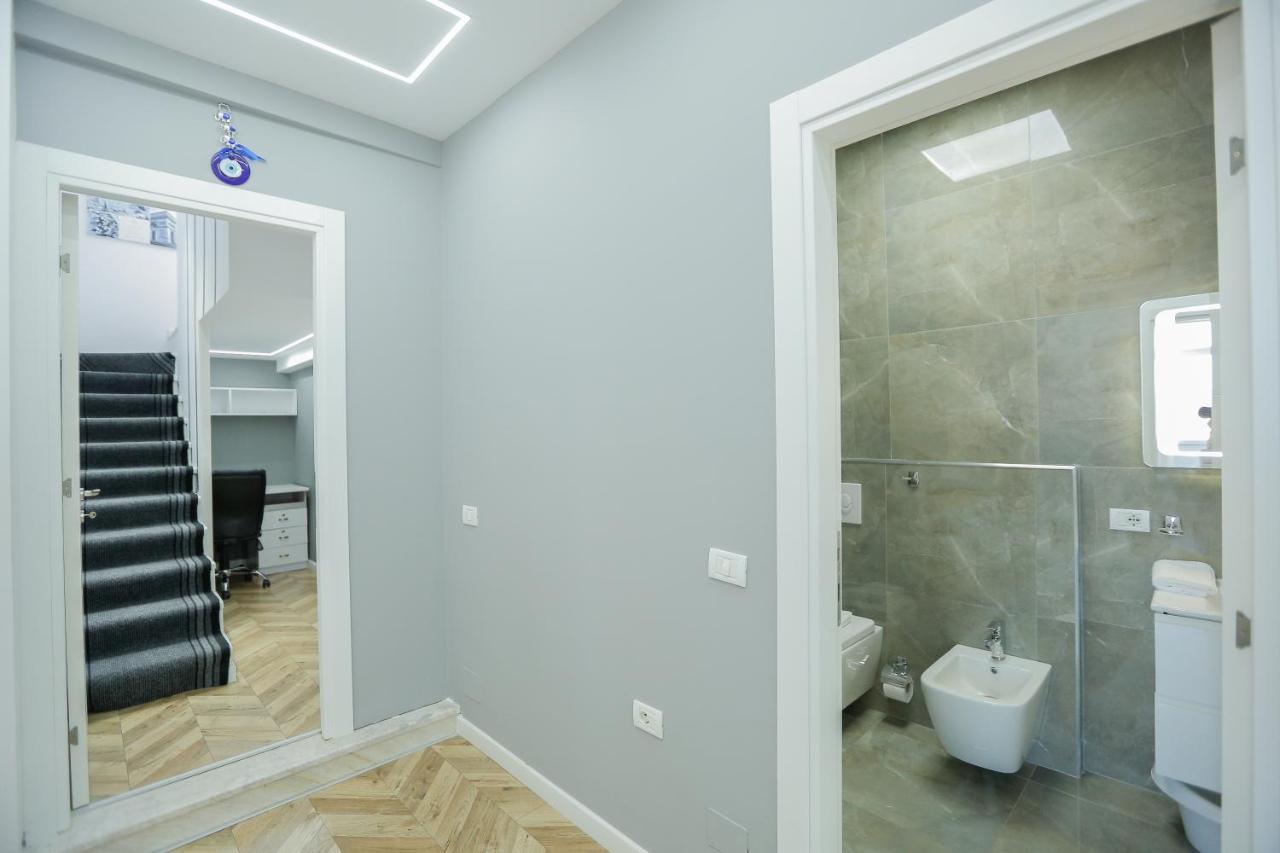 Miku Apartments-Luxury City View At Wilson Square Tiranë Ngoại thất bức ảnh