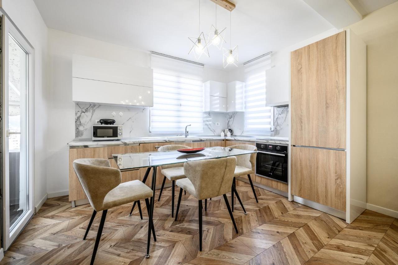Miku Apartments-Luxury City View At Wilson Square Tiranë Ngoại thất bức ảnh