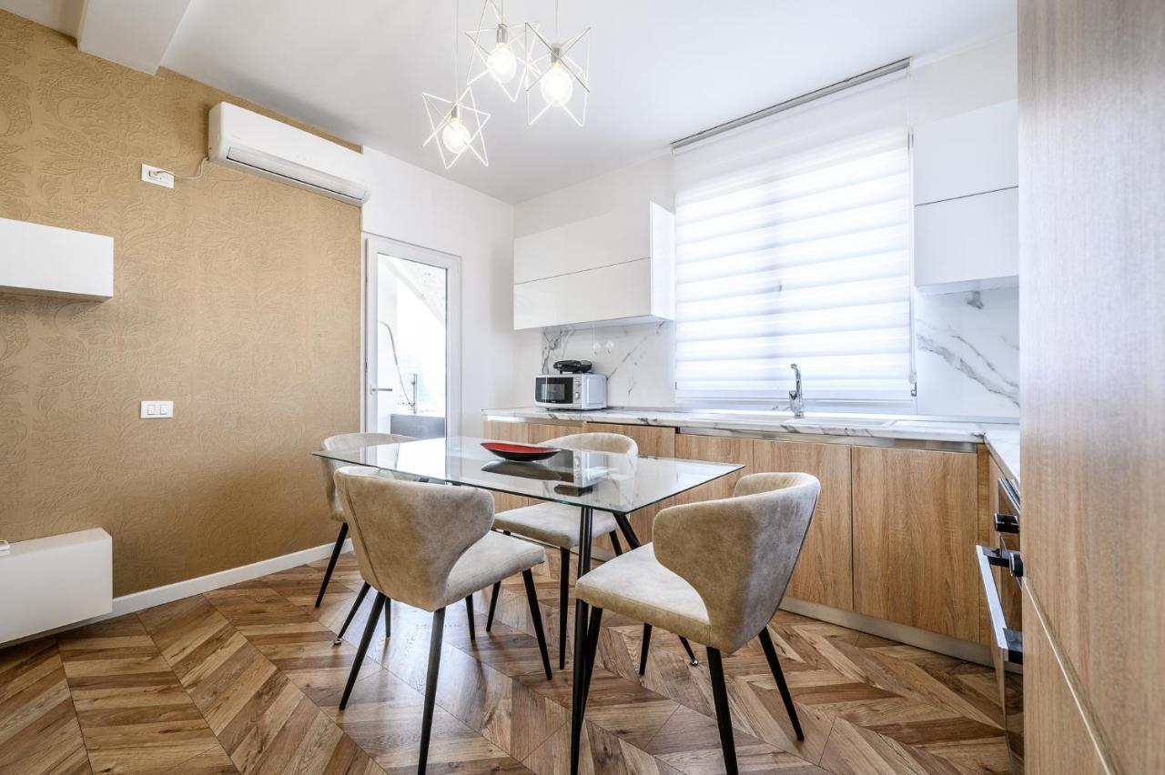 Miku Apartments-Luxury City View At Wilson Square Tiranë Ngoại thất bức ảnh
