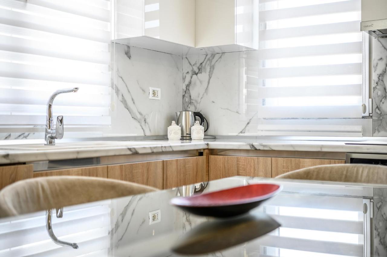 Miku Apartments-Luxury City View At Wilson Square Tiranë Ngoại thất bức ảnh