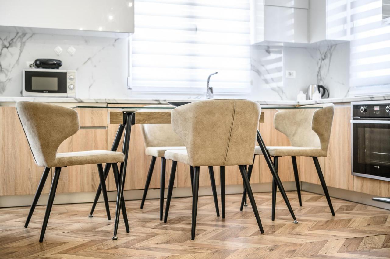 Miku Apartments-Luxury City View At Wilson Square Tiranë Ngoại thất bức ảnh