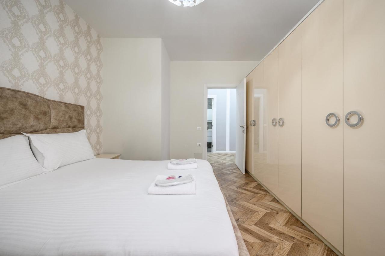 Miku Apartments-Luxury City View At Wilson Square Tiranë Ngoại thất bức ảnh